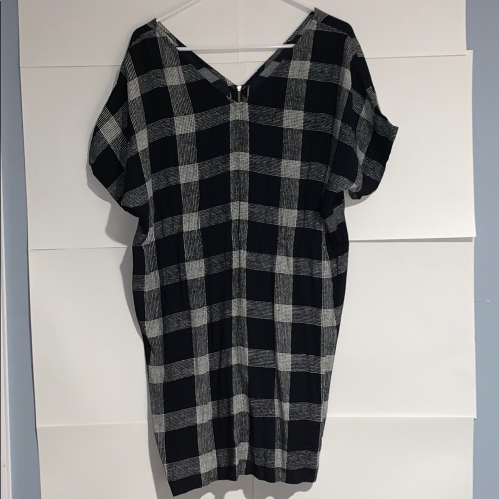 Knee-Length Plaid Flowy Dress